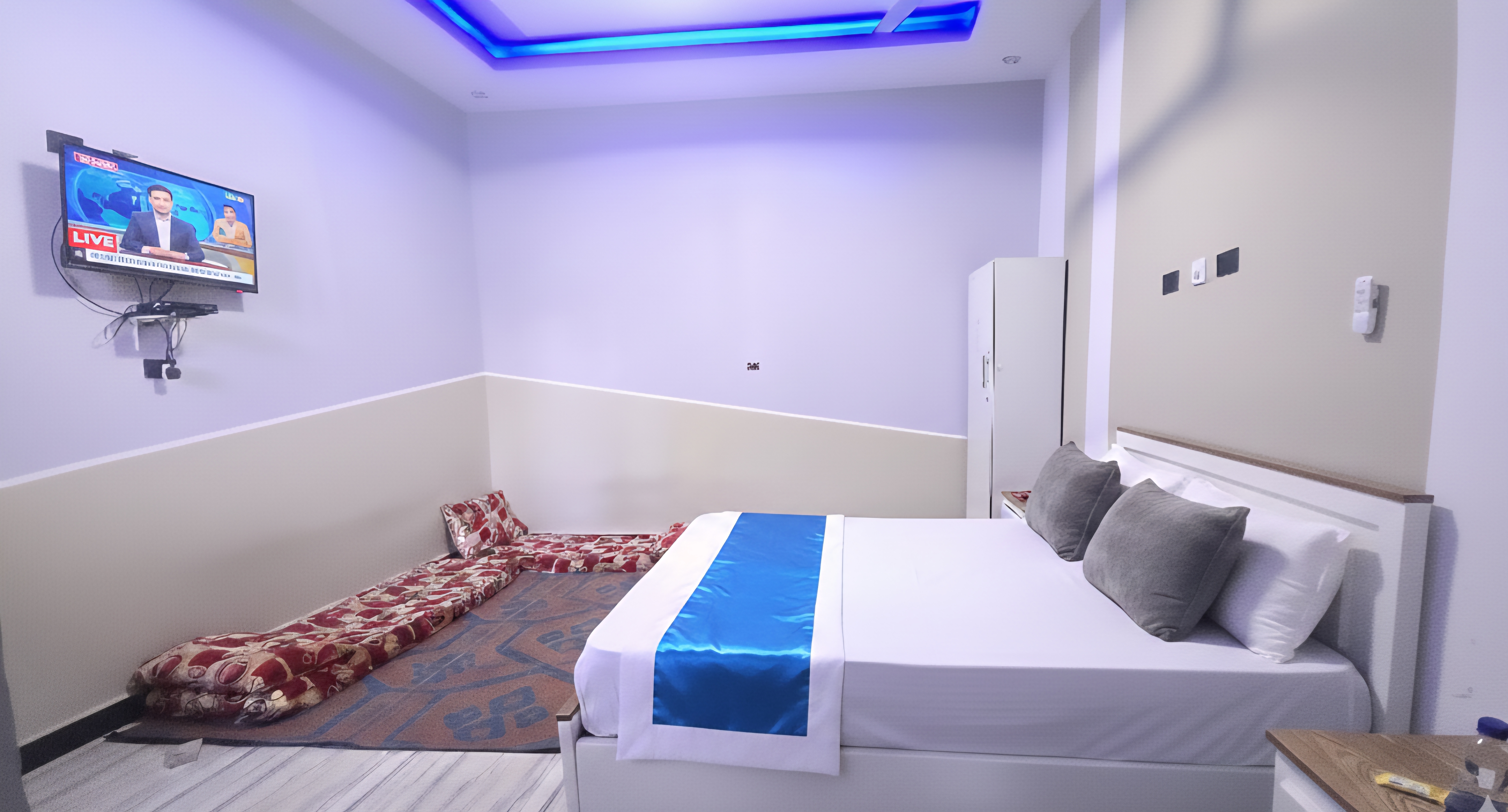 DOUBLE BED ROOM